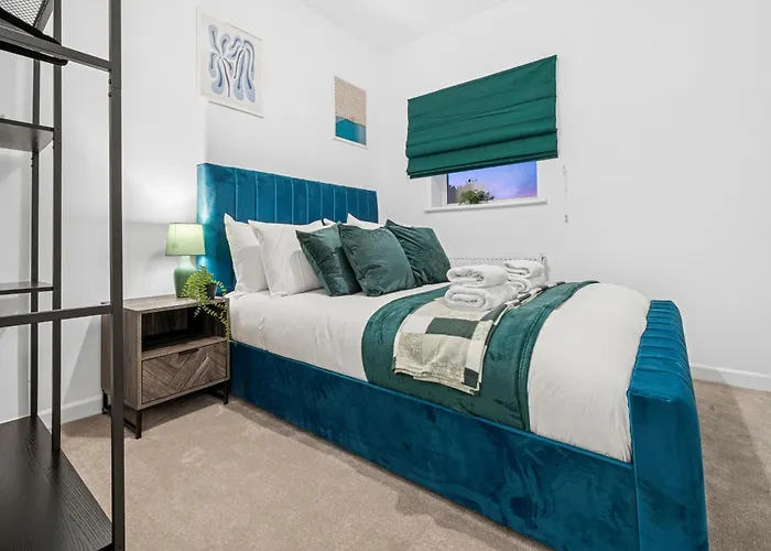 Lawrence Ave 4bd-2storey House Fast Wifi Families & Leisure By Altoluxo Short Lets & Serviced With Free Wifi & Parking Bristol